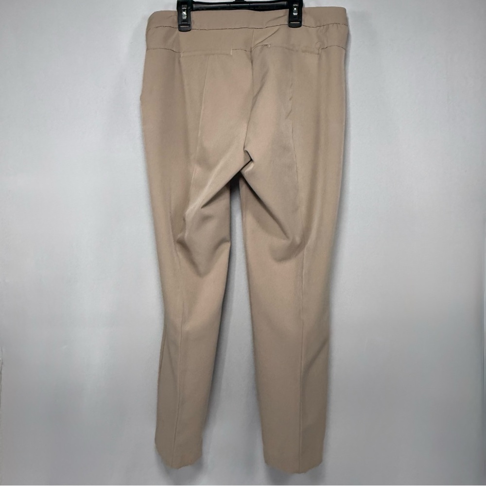 Straight Leg Ankle Adrianna Papell Tan Stretch Slacks Size 8 - Picture 3 of 8